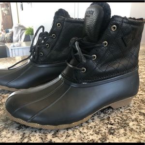 Sperry Saltwater Winter Luxe Duck Boot Black Quilt 10 Thinsulate Lining